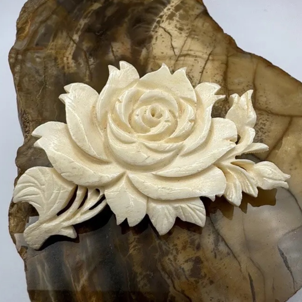 Beautifully Carved Floral Celluloid Vintage Brooch Pin. Signed: NAN HWA. Unique!